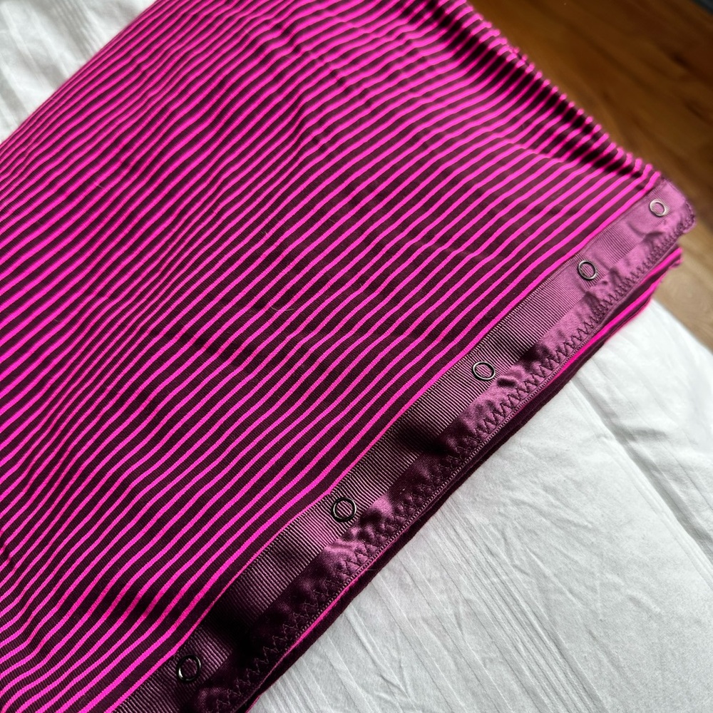 Lululemon Vinyasa Scarf - pink stripe